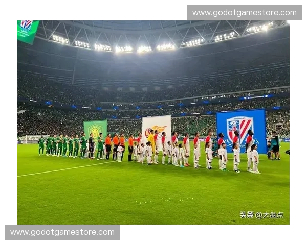 足球比赛的开始时间和比赛安排如何影响观众观看体验及赛事氛围