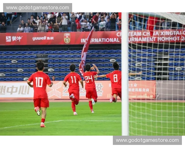 重庆奥体足球赛精彩上演 多支强队激战到底 见证足球激情与荣耀之夜